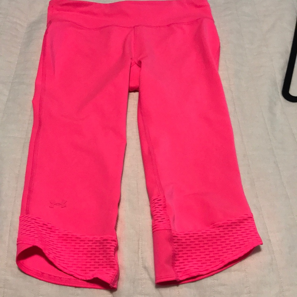 Under armour leggings.